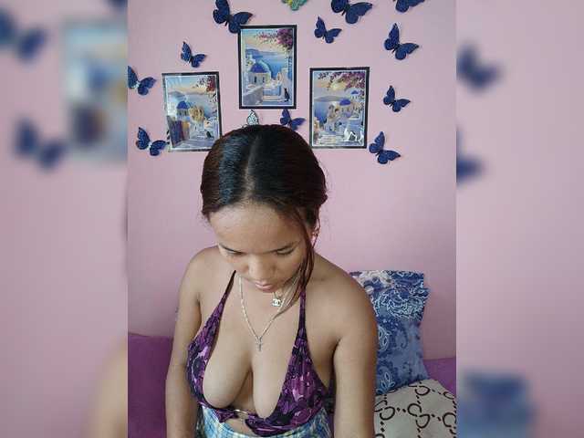 Vaninah live cam on BongaCams