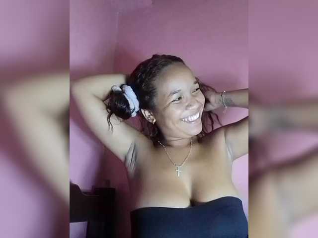 Vaninah live cam on BongaCams