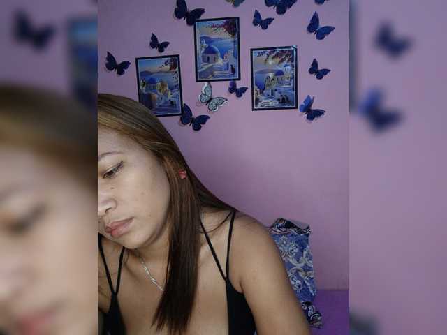 Vaninah live cam on BongaCams