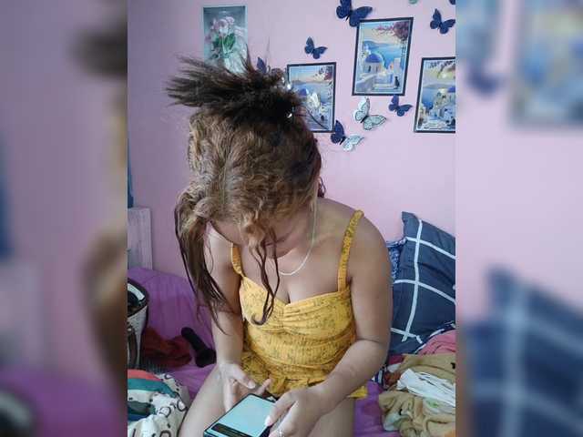Vaninah live cam on BongaCams