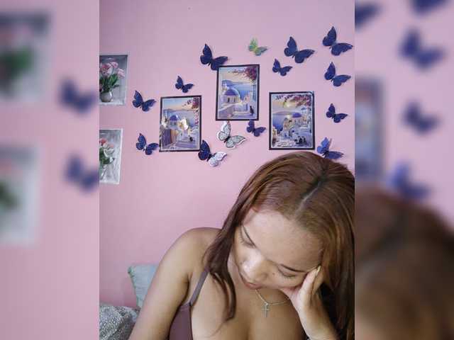 Vaninah live cam on BongaCams