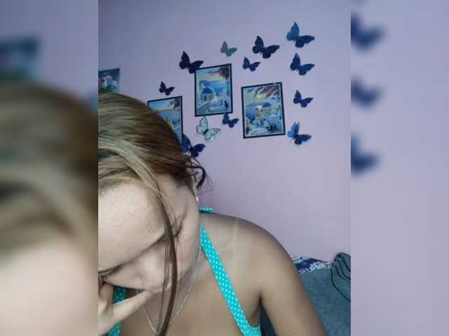 Vaninah live cam on BongaCams