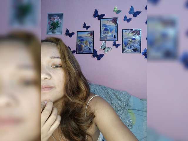 Valentina22 live cam preview