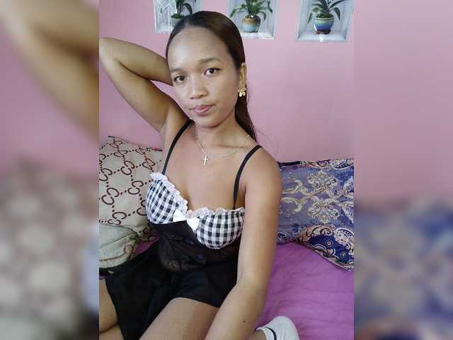 Vaninah live cam on BongaCams