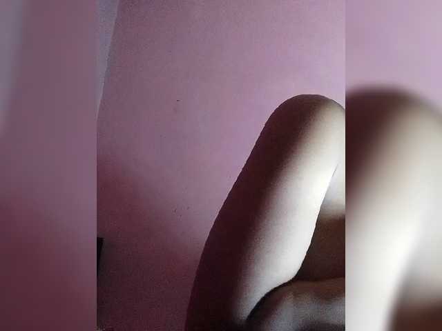 Vaninah live cam on BongaCams
