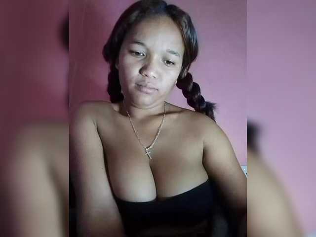 Vaninah live cam on BongaCams