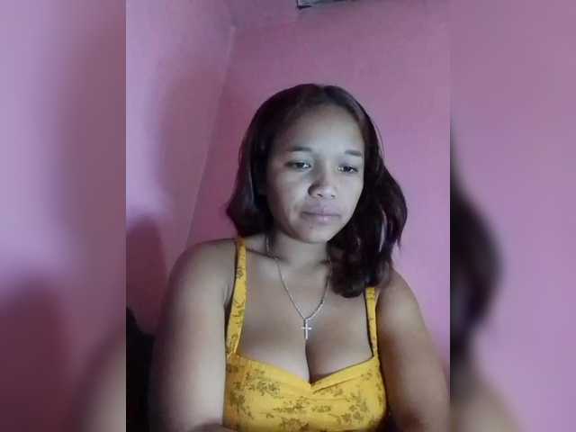 Vaninah live cam on BongaCams