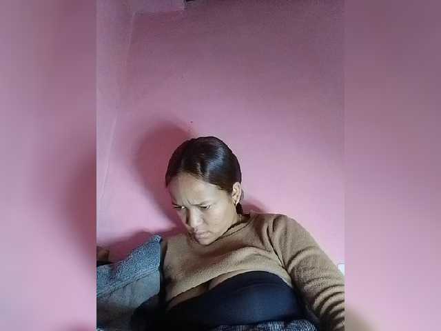 Vaninah live cam on BongaCams