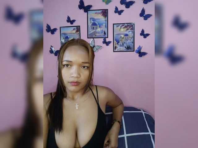 Vaninah live cam on BongaCams