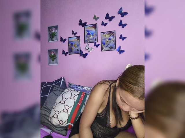 Vaninah live cam on BongaCams