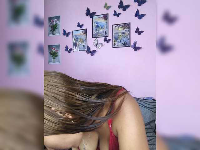 Vaninah live cam on BongaCams