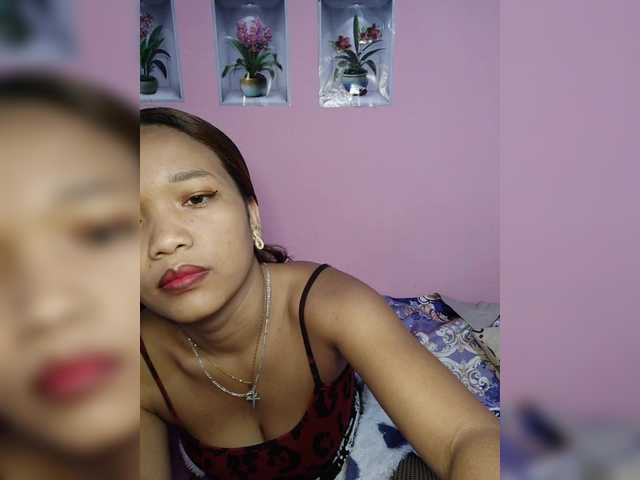Vaninah live cam on BongaCams