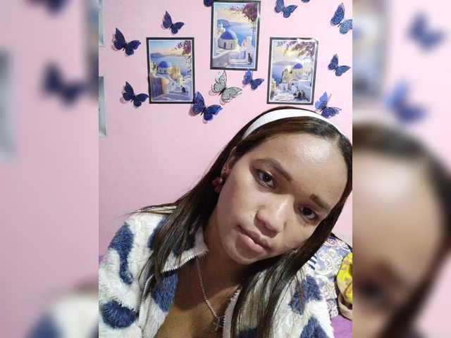 Vaninah live cam on BongaCams