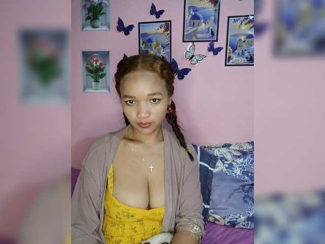 Vaninah live cam on BongaCams
