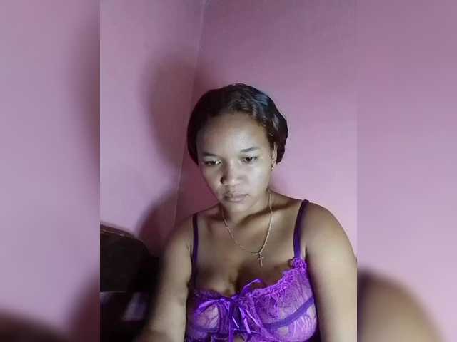 Vaninah live cam on BongaCams