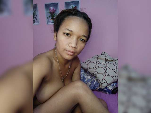 Vaninah live cam on BongaCams