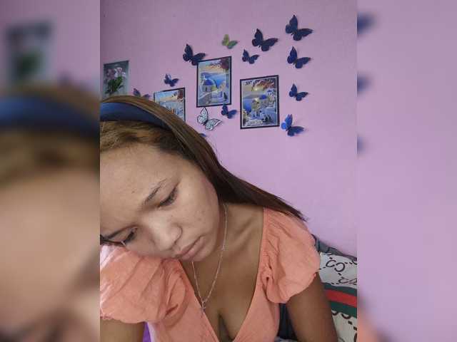 Vaninah live cam on BongaCams