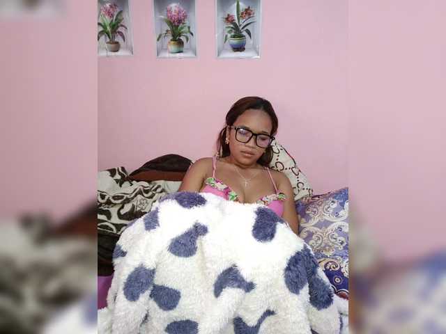 Valentina22 live cam
