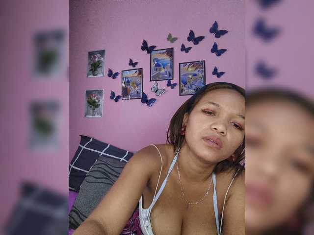 Vaninah live cam on BongaCams