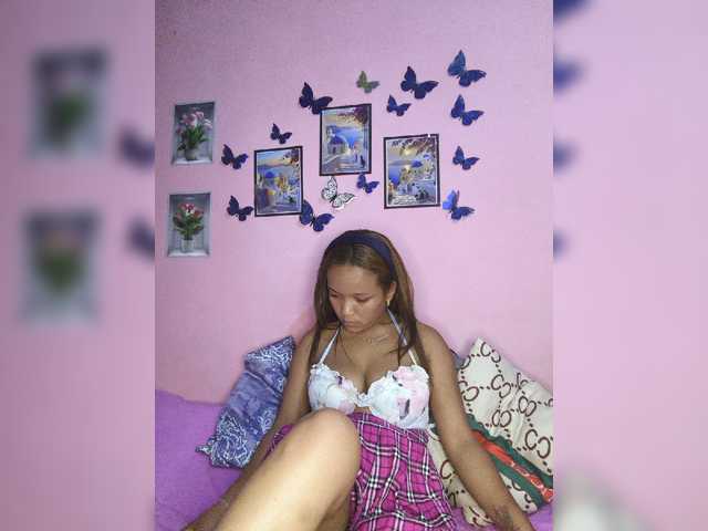 Vaninah live cam on BongaCams