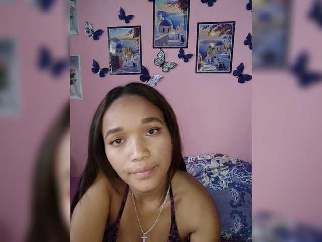 Vaninah live cam on BongaCams