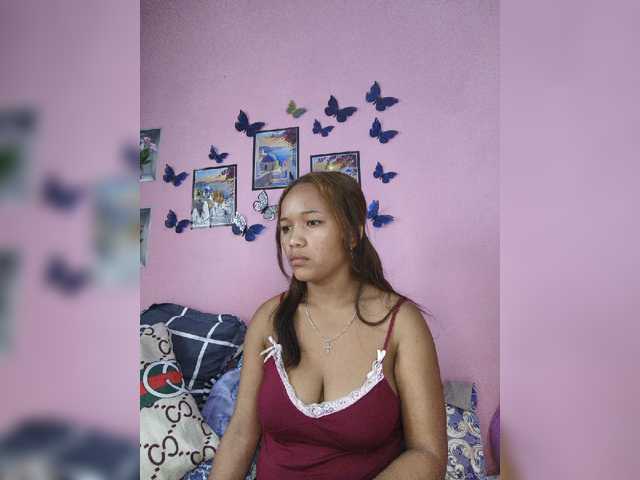 Vaninah live cam on BongaCams