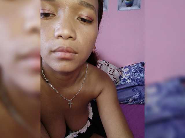 Vaninah live cam on BongaCams
