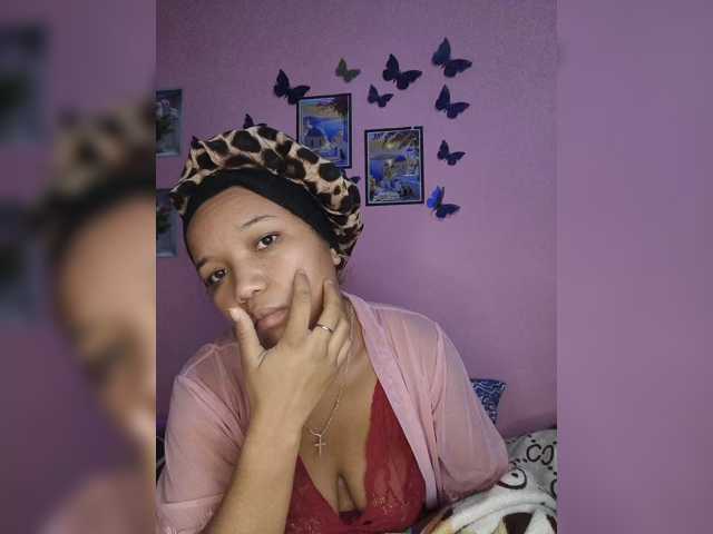 Vaninah, live now on BongaCams