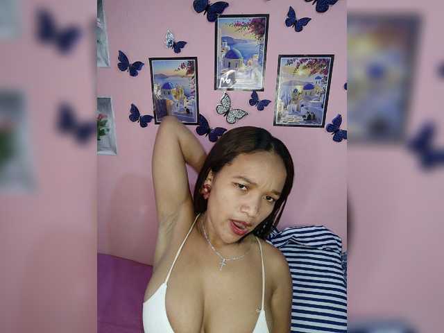 Vaninah live cam on BongaCams
