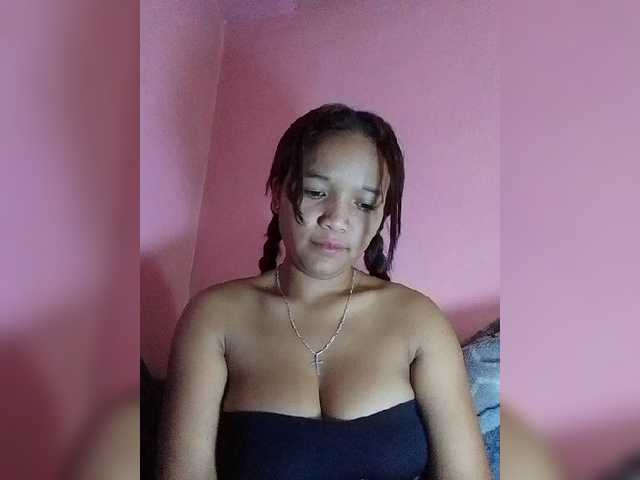 Vaninah live cam on BongaCams