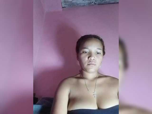 Vaninah live cam on BongaCams