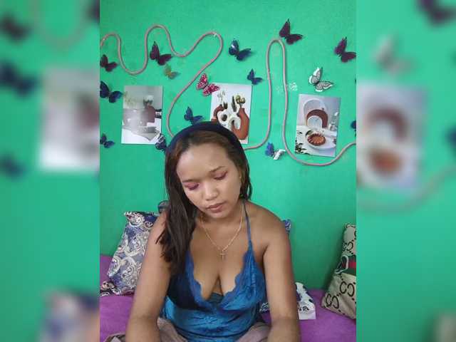 Valentina22 live cam on BongaCams