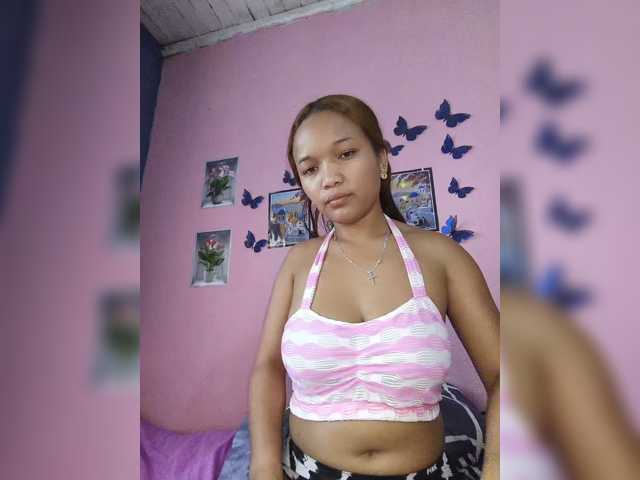 Vaninah live cam on BongaCams