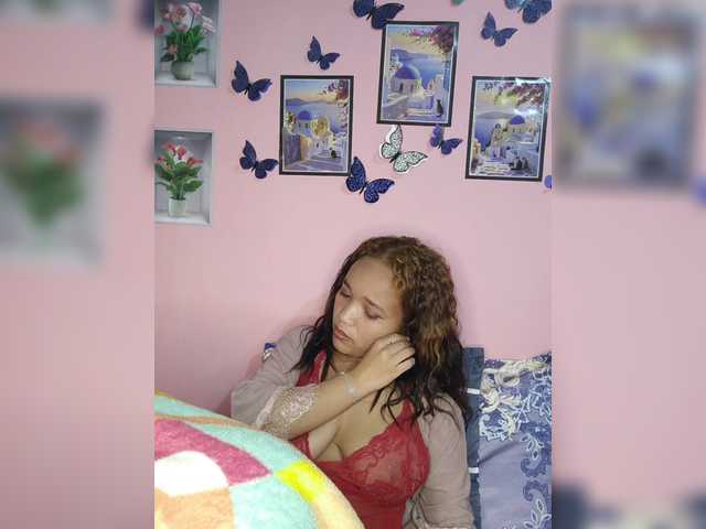 Vaninah live cam on BongaCams