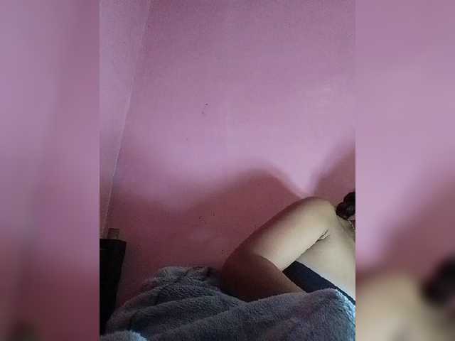 Vaninah live cam on BongaCams