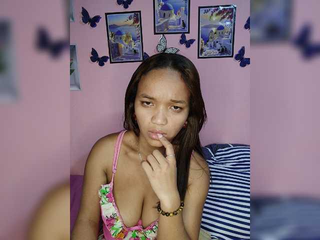 Vaninah live cam on BongaCams
