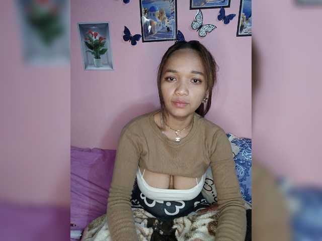 Vaninah live cam on BongaCams