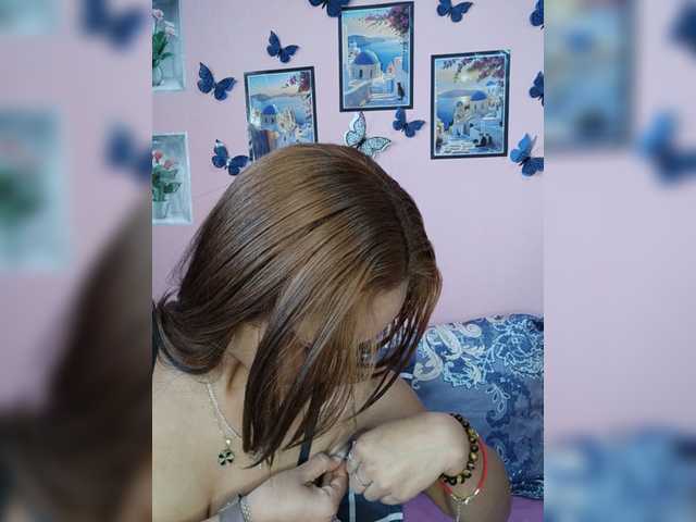 Vaninah live cam on BongaCams