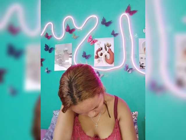 Vaninah live cam on BongaCams