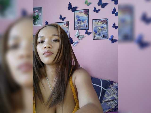 Vaninah live cam on BongaCams