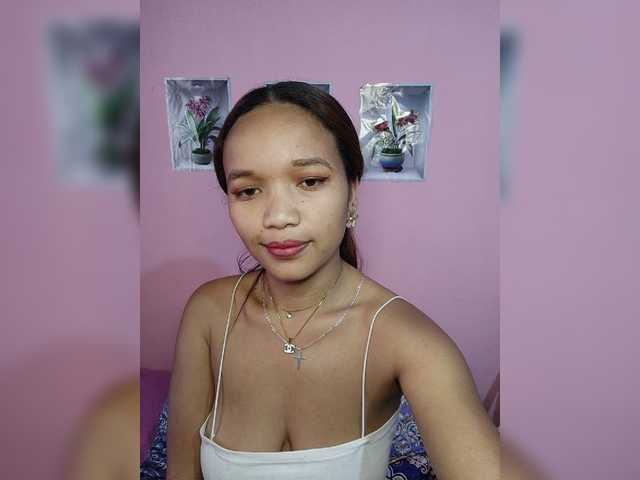 Vaninah live cam on BongaCams