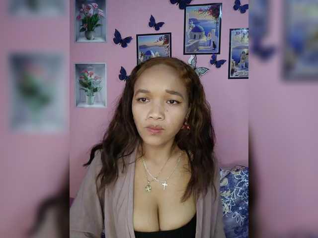Vaninah live cam on BongaCams