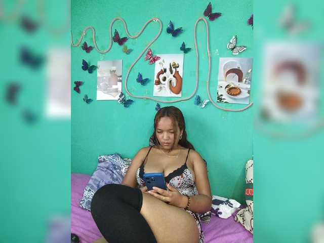 Vaninah live cam on BongaCams