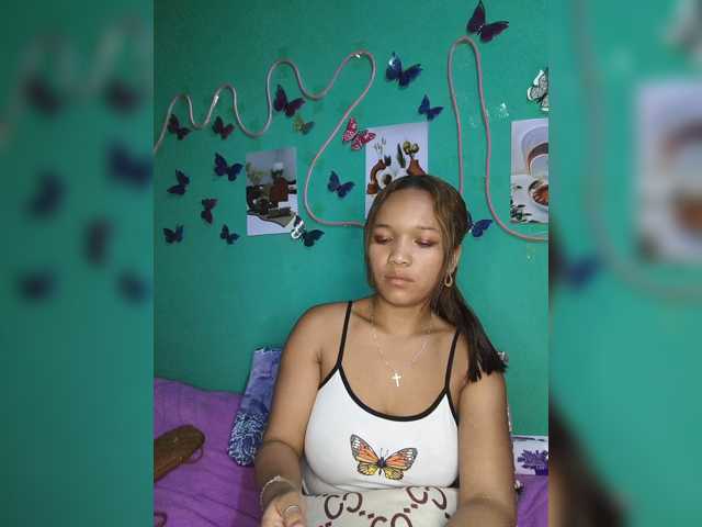 Vaninah live cam on BongaCams