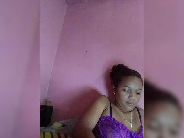 Vaninah live cam on BongaCams