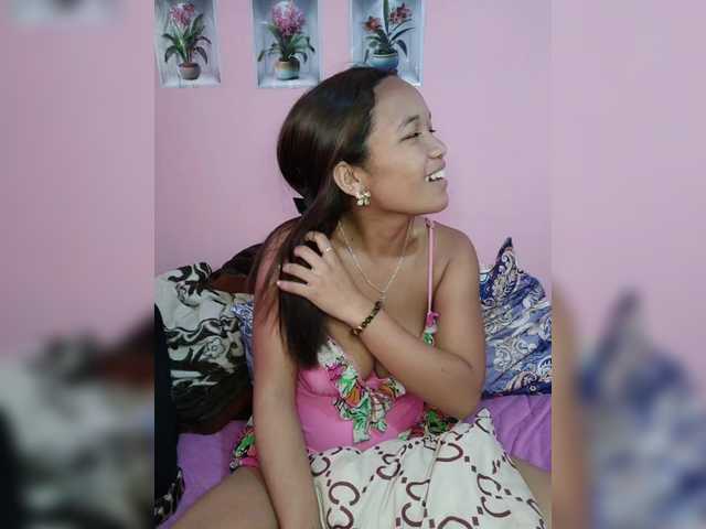 Vaninah live cam on BongaCams