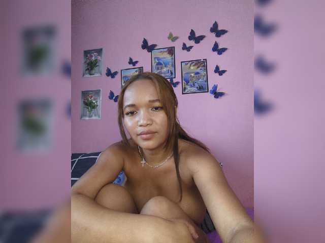 Vaninah live cam on BongaCams