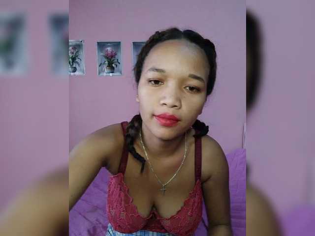 Vaninah live cam on BongaCams