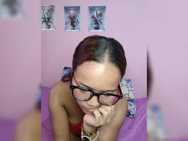 Vaninah live cam on BongaCams