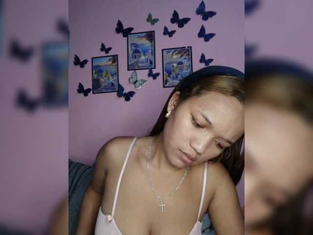 Vaninah live cam on BongaCams